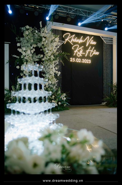 Trang trí tiệc cưới tại La vela SG Hotel - 11.jpg